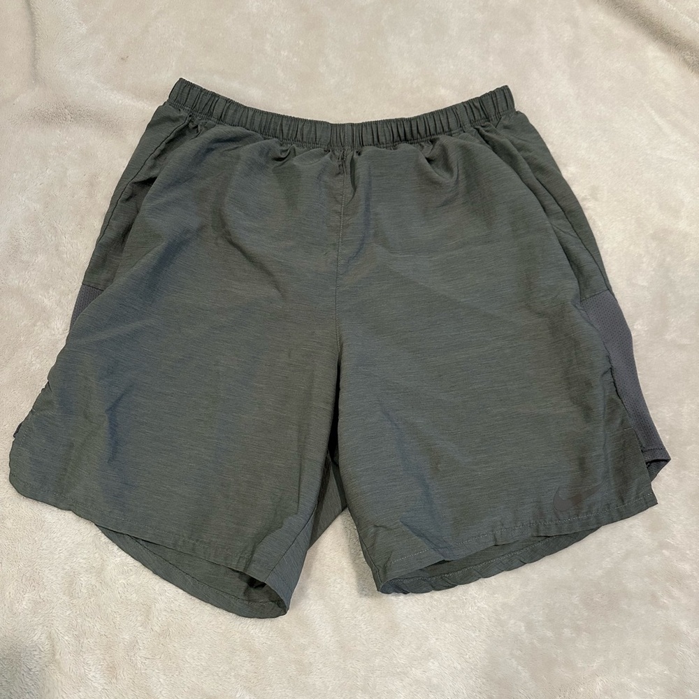 Nike Men’s Grey Athletic Shorts
